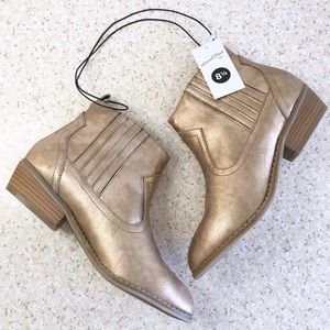 NWT Universal Thread Metallic Gold Ankle Booties